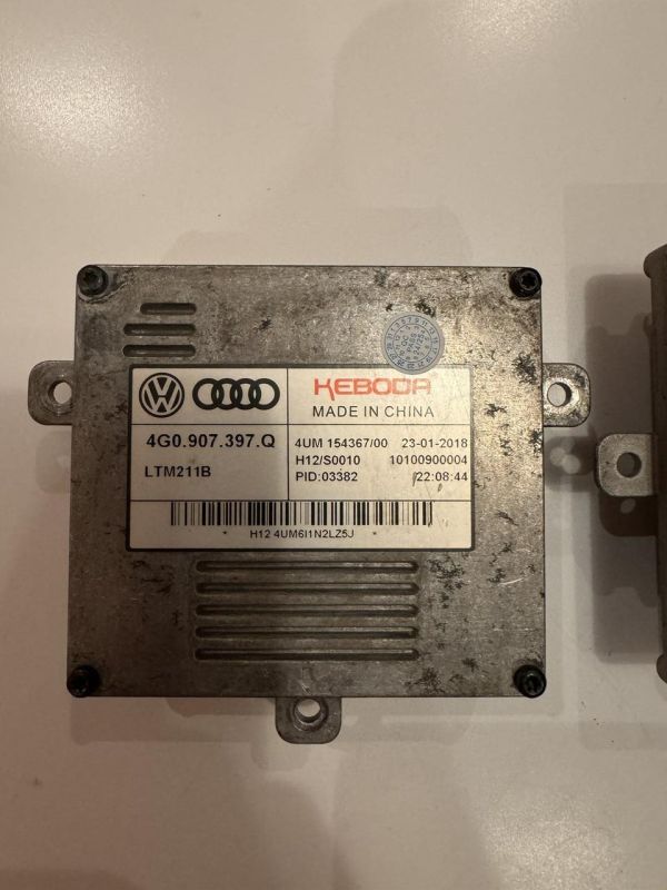 Блоки освітлення дхо фари Vag Audi 4G0907397Q