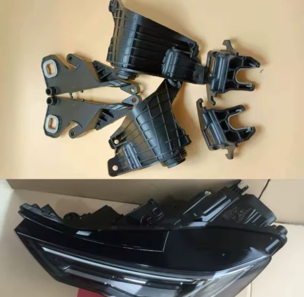 Ремонтні кріплення фари Audi a6 c8 2020-2021 року 4K0998122 4K0998121
