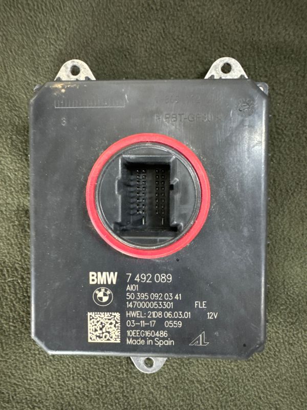 Блок фари BMW 7492089 BMW i3 BMW x1 f48 f49 63117492089