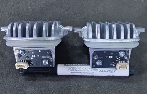 Блок ДХО правої фари на  BMW 7 Series G11 / G12 2019-2023 року випуску. 6319498408