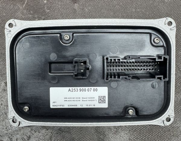Блок управління фарою на Mercedes A2539000700