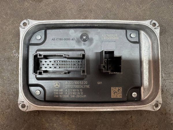 Блок управління фарою Mercedes A2239005320